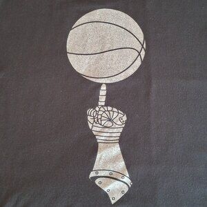 T Shirt Saint Michaels College VT Basketball Adult Size L - XL Large/ExtraLarge